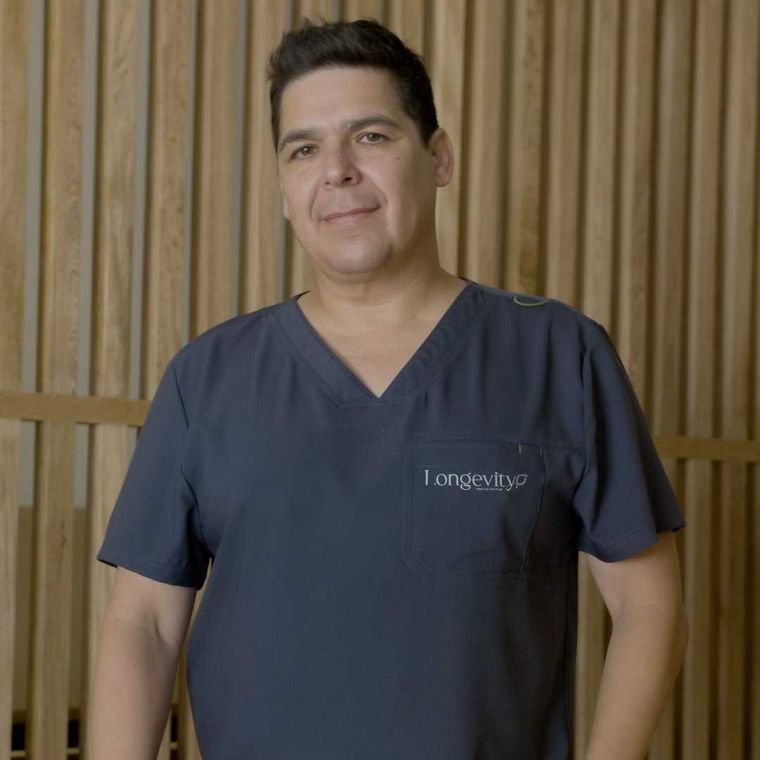 Dr. Luis Romero MD